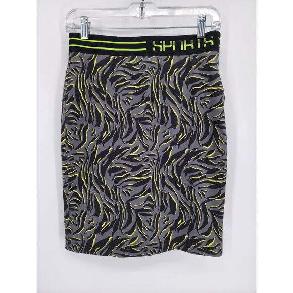 Marc Cain Dresses & Skirts - Marc Cain Sport Grey & Black Animal Print Skirt Women's Size 2